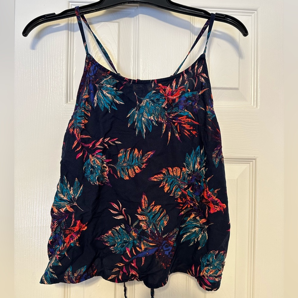 Roxy Top - Picture 2 of 4